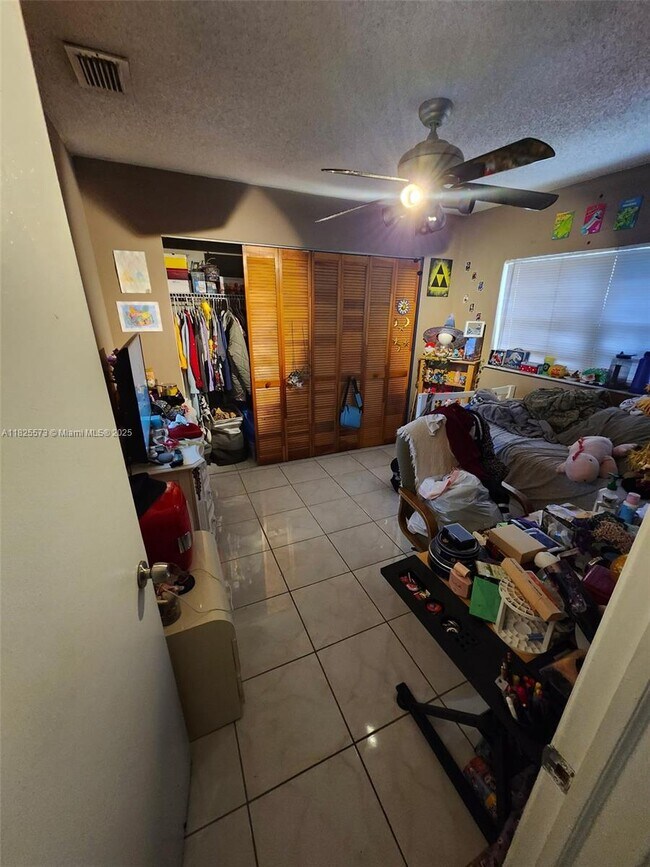 Building Photo - 13337 SW 114th Pl