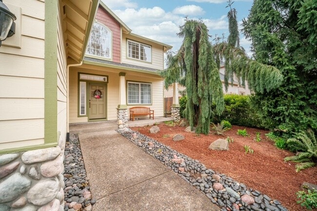 Building Photo - 16044 SE Flavel Dr