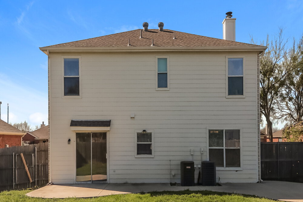 Building Photo - 4300 Sonoma Dr