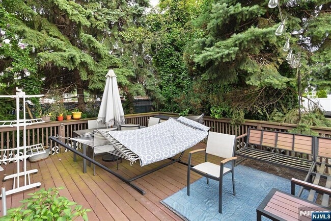 Building Photo - 274 Warren St