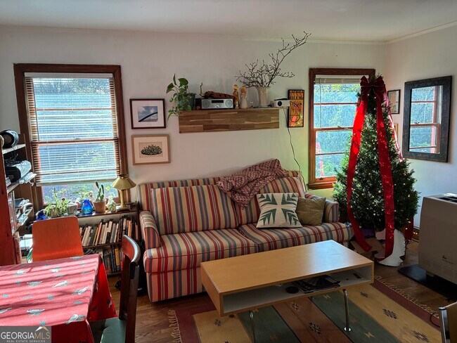 Building Photo - 152 Buena Vista Ave