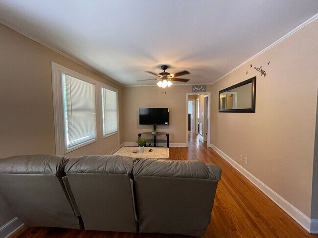 Building Photo - 406 Buie Ct