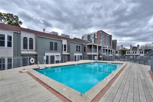Building Photo - 2529 Rio Grande St