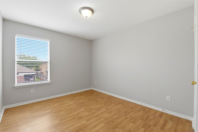 Building Photo - 14022 Crestbourne Ct