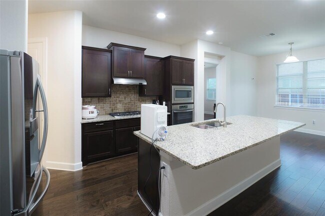 Building Photo - 209 Brantley Lake Ln