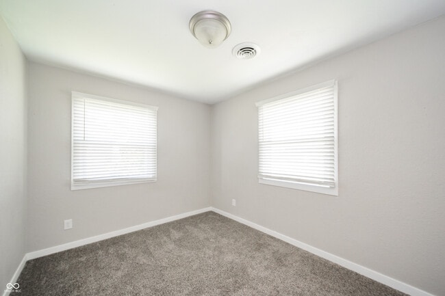 Building Photo - 6461 W 300 S