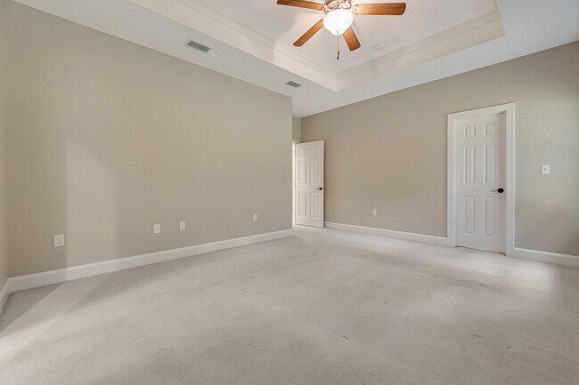 Building Photo - 117 Blossom Creek Run