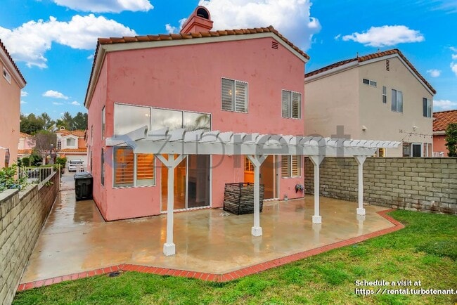 Building Photo - 25832 Browning Pl