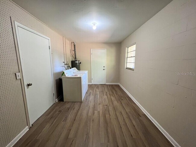 Building Photo - 2110 NW 54th Terrace