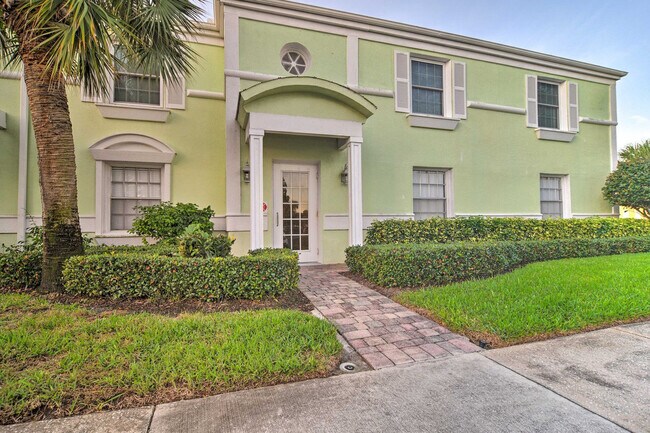 Building Photo - 5285 Coquina Key Dr SE