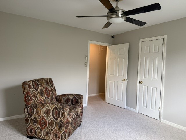 Building Photo - 5031 Twin Candle Dr