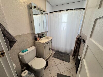 Building Photo - 96 Conwell Ave