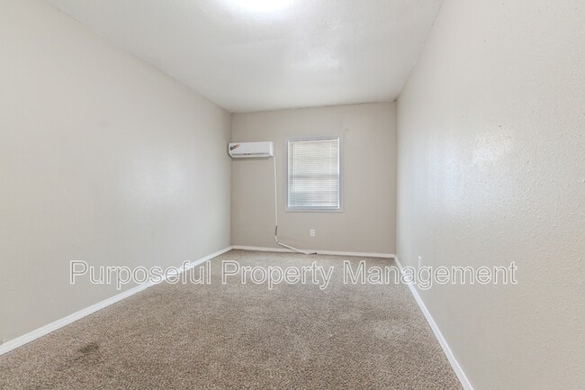 Building Photo - 6814 Lancer Ln