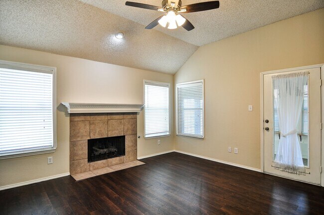 Building Photo - Beautiful Home in Plano ISD.