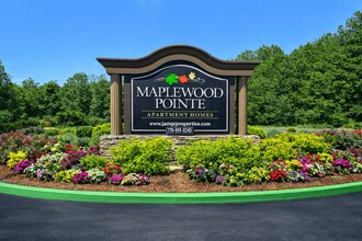 Building Photo - Maplewood Pointe
