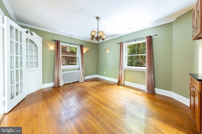 Building Photo - 2804 McKinley St NW
