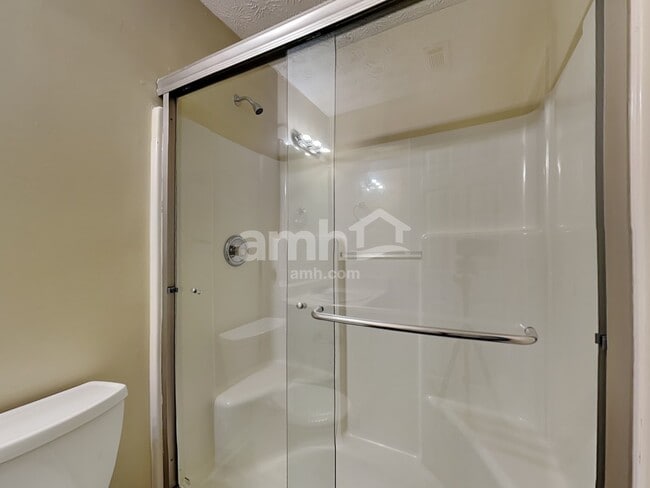 Building Photo - 931 Winding Down Way