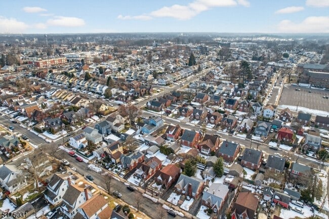 Building Photo - 2096 Lentz Ave