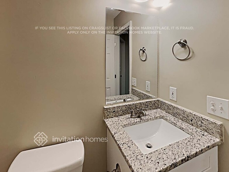 Building Photo - 508 Riverglen Dr NW