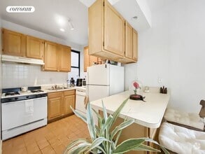 Building Photo - 200 W 123rd St