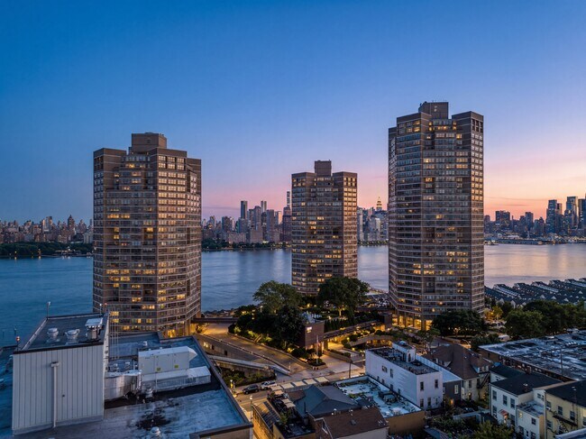 Building Photo - 7004 JFK Blvd E