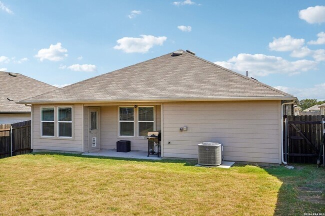 Building Photo - 841 Bahia Pl
