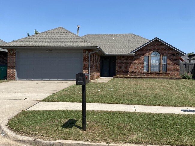 Primary Photo - 1121 SW 100th Terrace
