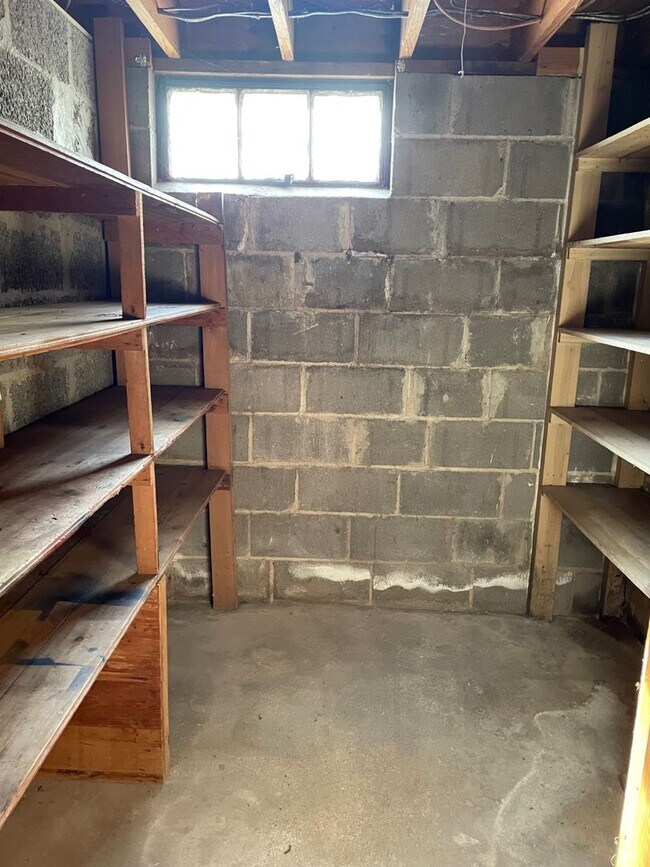 Building Photo - Charming 3-Bedroom Home for Rent – Quiet C...