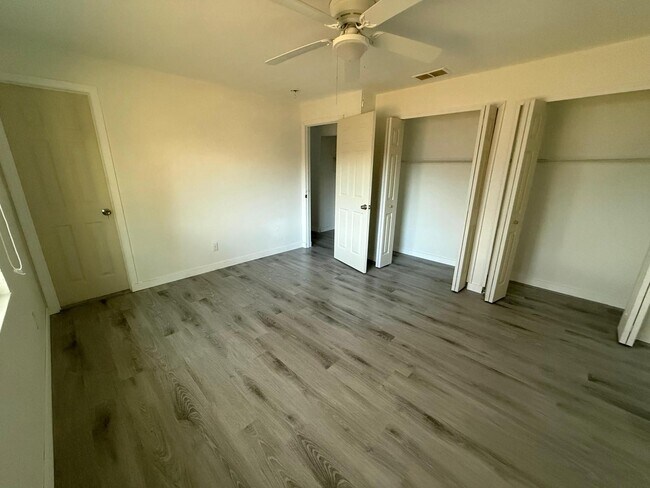 Building Photo - 793 Aspen Dr