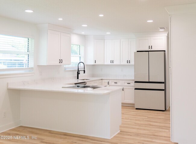 Building Photo - 3165 Creighton Forest Dr