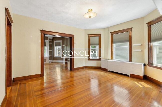 Building Photo - 46 Bromfield Rd