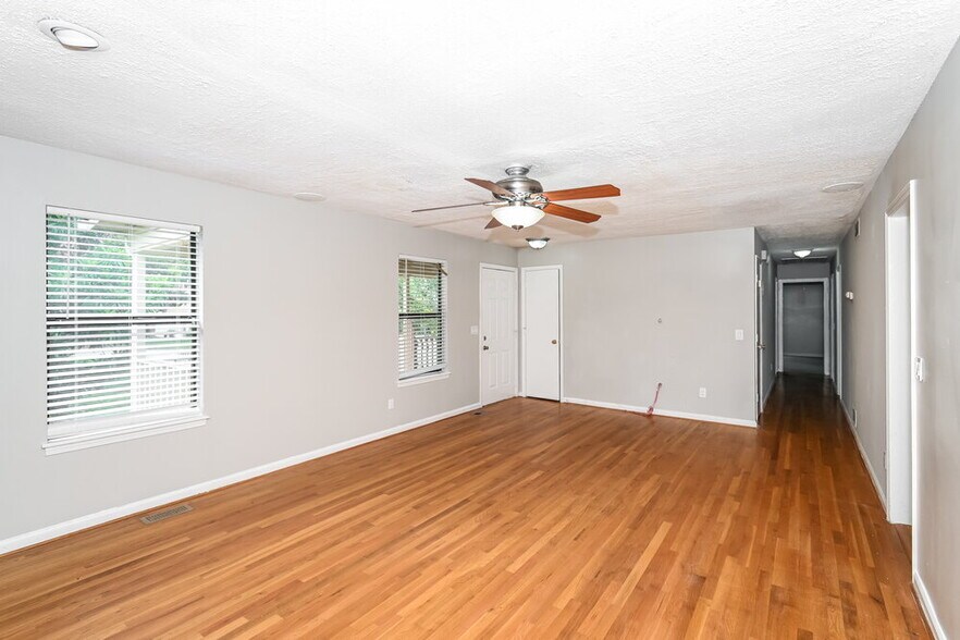 Building Photo - 3278 Pilgrims Ct