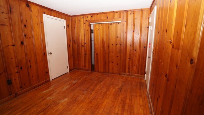 Building Photo - 14 Tallman St