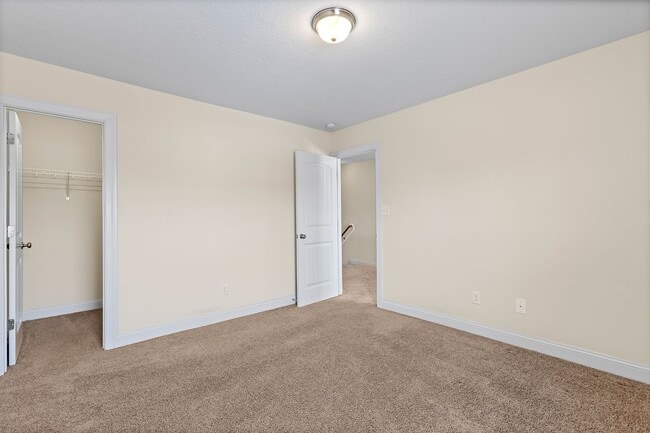 Building Photo - 304 Little Egret Ln