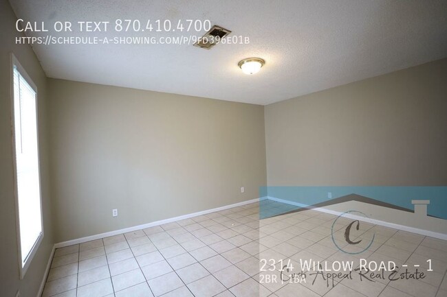 Building Photo - 2314 Willow Rd