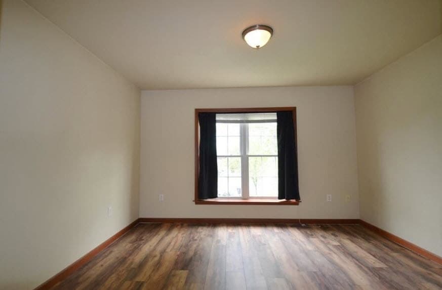 Building Photo - 422 N Tratt St