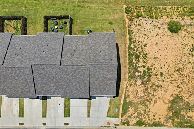 Building Photo - 157 Vlg Grn Dr NW