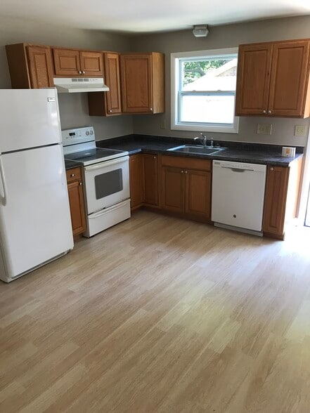 Building Photo - 85 Lyness St