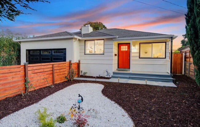 Building Photo - 1148 Camellia Dr