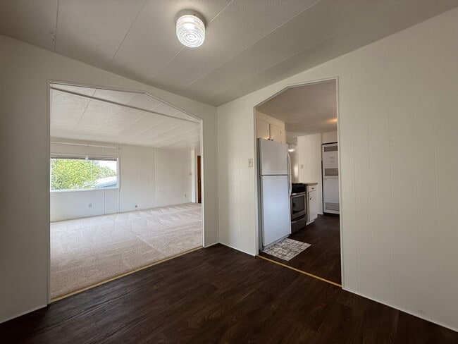 Building Photo - 2BR/2BA Mobile in Quiet Neighborhood