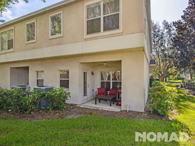 Building Photo - 3 Bedroom Townhome in Apopka