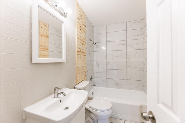 Building Photo - 3406 27th St