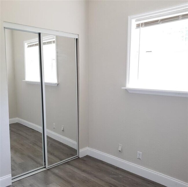 Building Photo - 2403 Durham St