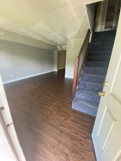 Building Photo - 910 Park City Rd