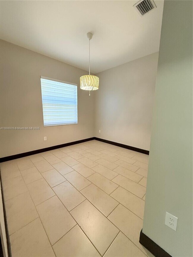 Building Photo - 13651 SW 158th Pl