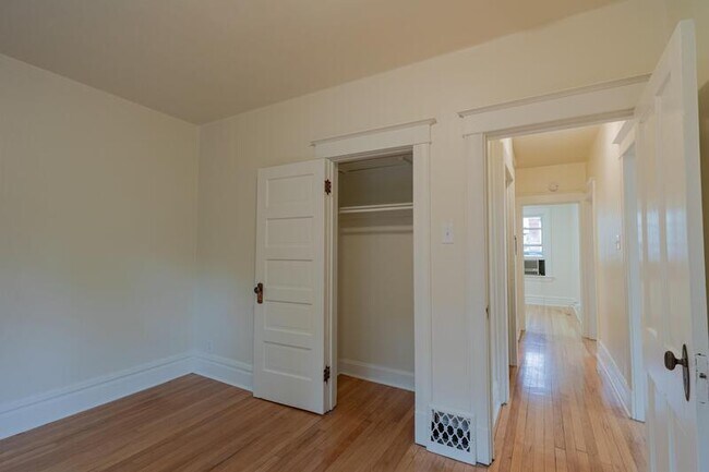 Building Photo - 1207 Clayton St