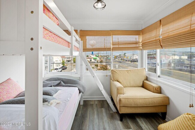 Building Photo - 13302 Long Beach Blvd