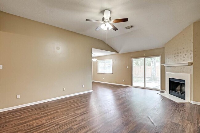 Building Photo - 28811 Stapleford St