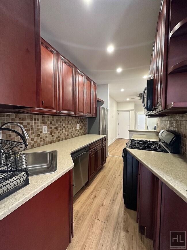 AVENUE 574 Ave Brooklyn NY 11222 Apartment Finder