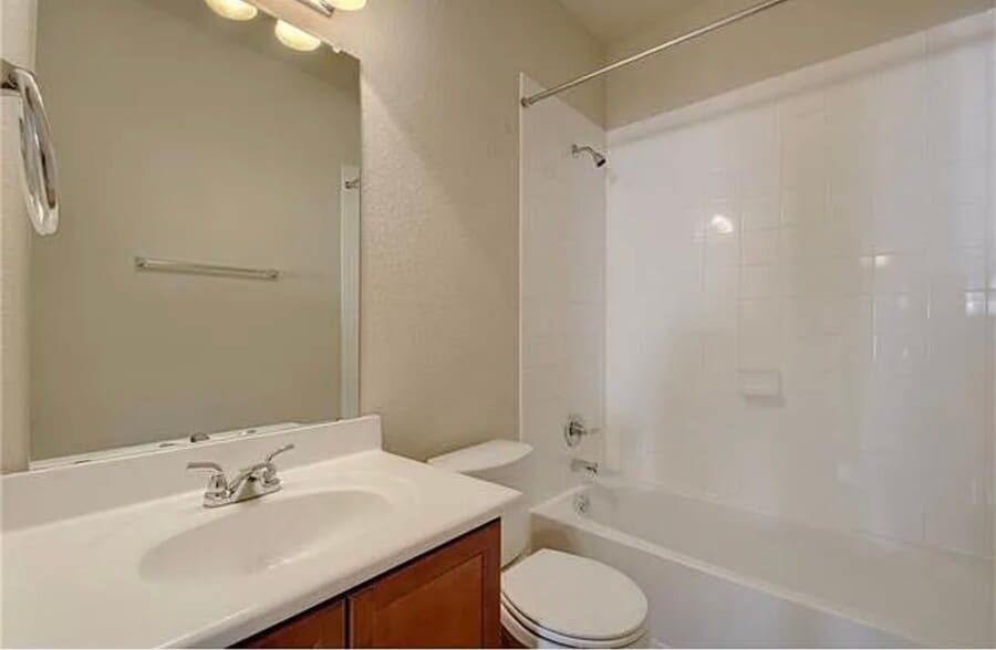 Building Photo - 336 Waterloo Dr